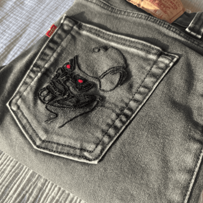 Jean brodé Terminator