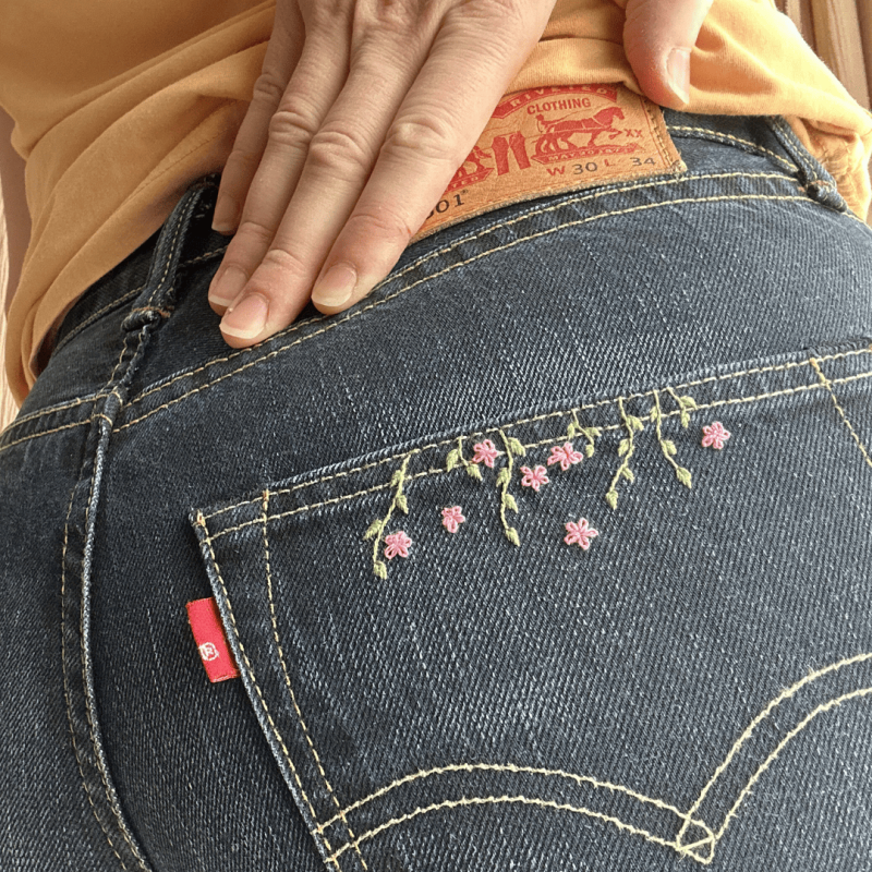 Kit de broderie florale DIY – motifs de fleurs à broder sur jean et vêtements