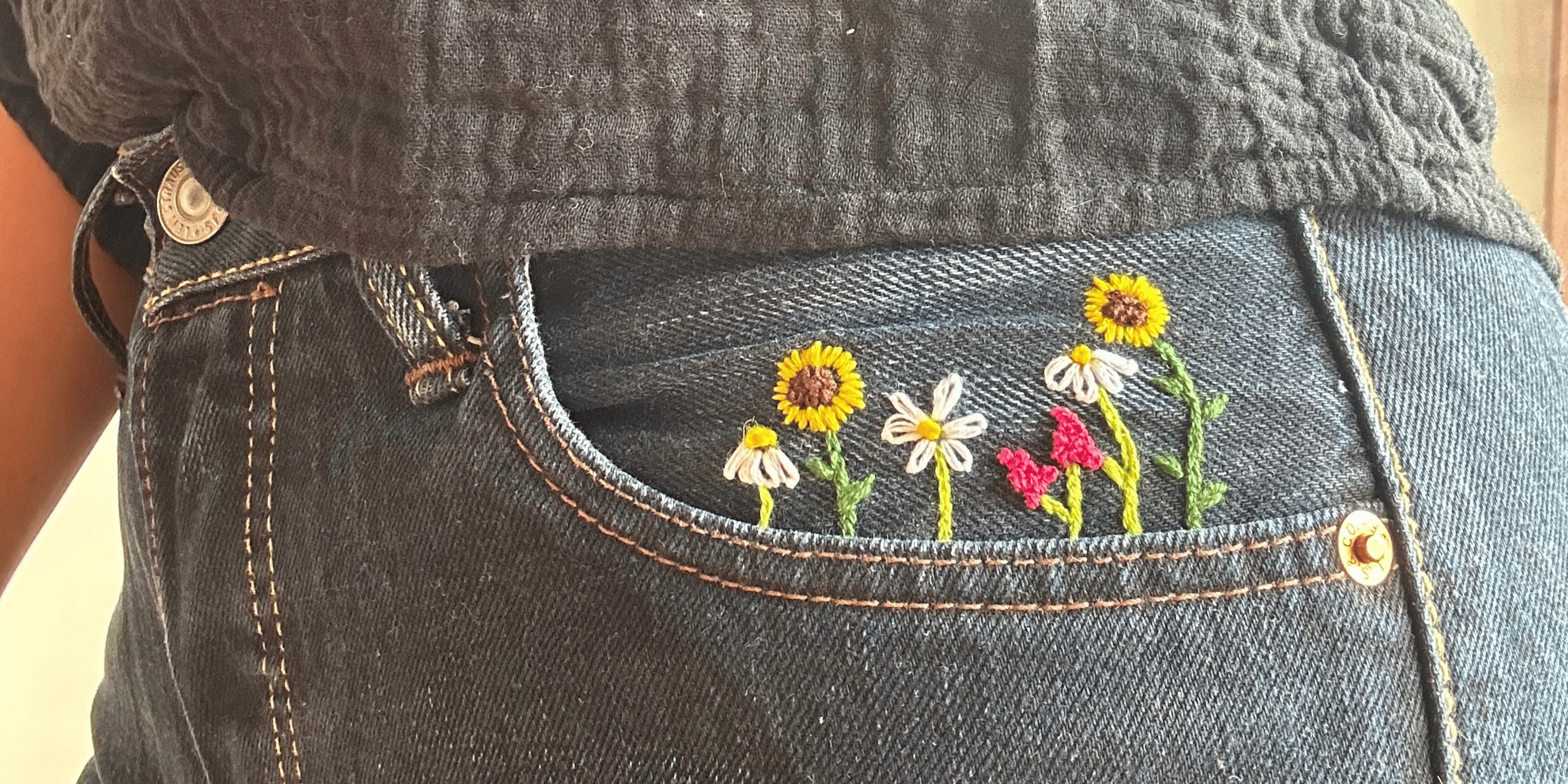 Jean Levis brodé de fleurs des champs Alobélise Créations
